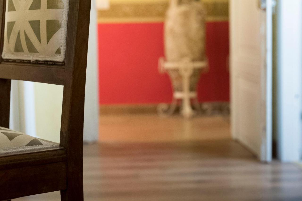 La Breccia A Porta Pia Acomodação com café da manhã Roma Exterior foto