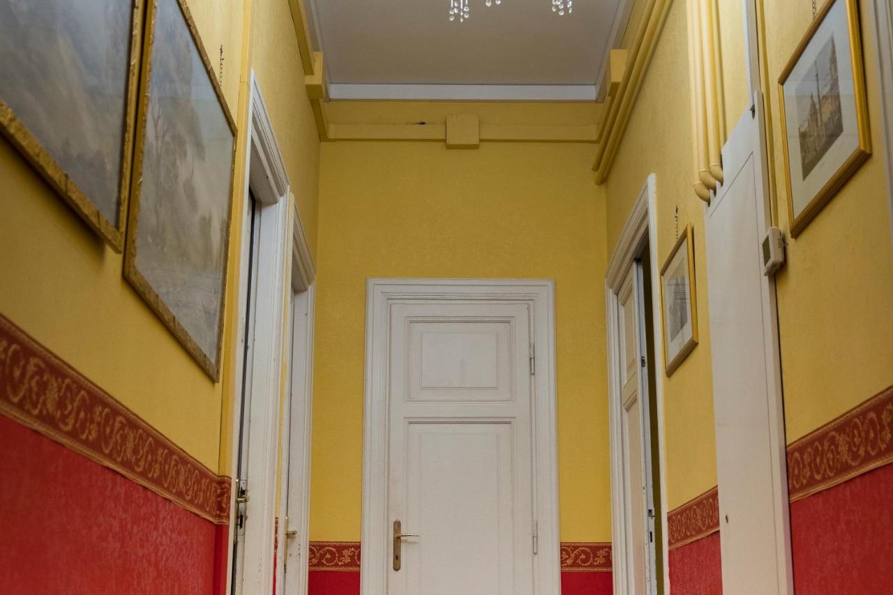 La Breccia A Porta Pia Acomodação com café da manhã Roma Exterior foto